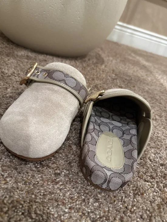 Coach Clogs - Picture 2 of 3